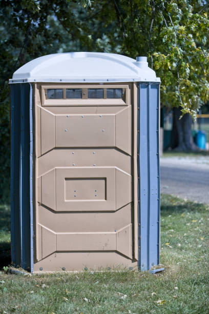 Best Portable toilet rental cost  in Princeton, MN